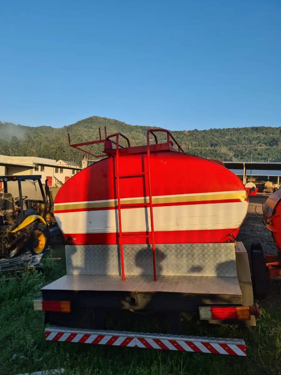 LOTE 006 - Caminhão Mercedes Benz 1113 (alemão 92 CV) 1972