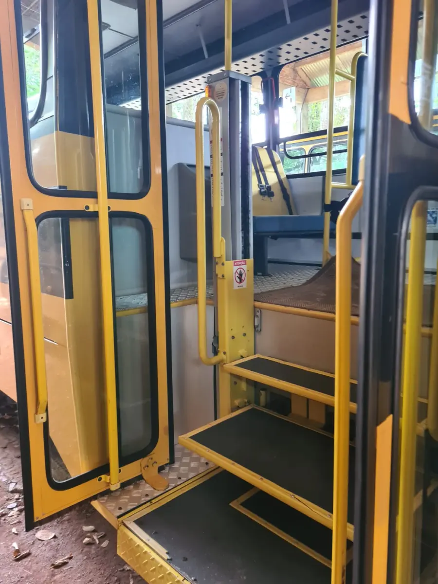 LOTE 008 - ÔNIBUS ESCOLAR– IVY – 8891 – Volkswagen 15.190 EOD E.HD ORE, 2014/2014, amarelo