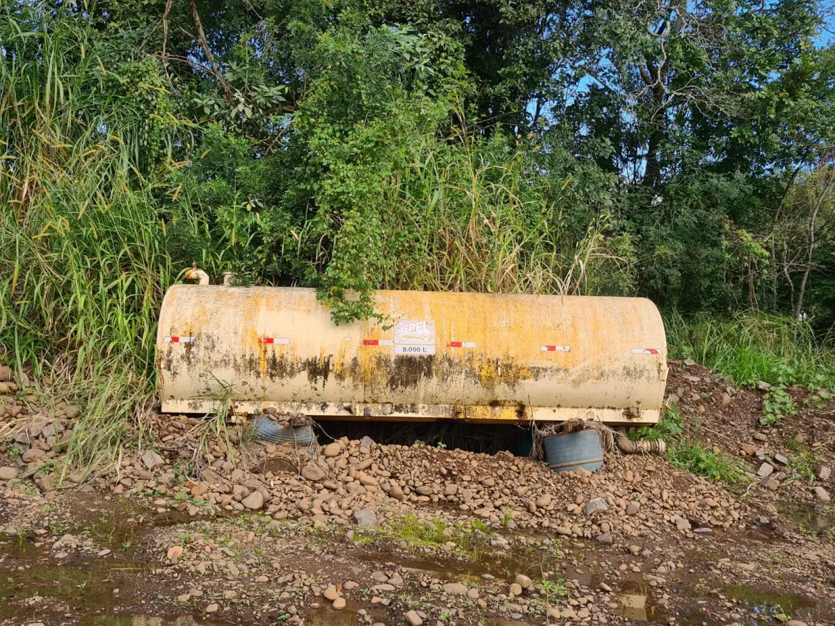 LOTE 023 - TANQUE METÁLICO, MARCA MEPEL, capacidade 8.000 LITROS