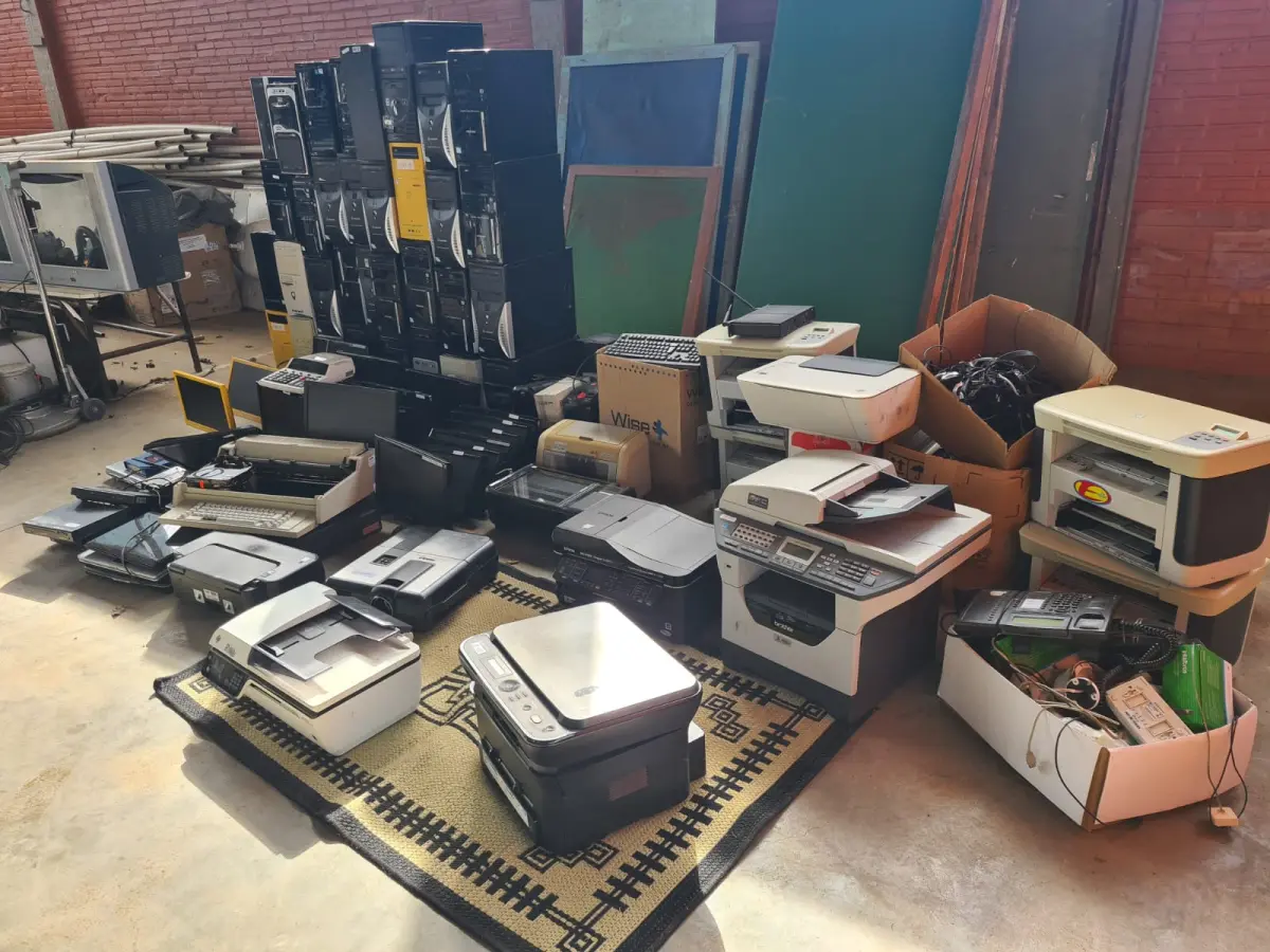 LOTE 008 - Sucata de ELETRÔNICOS E INFORMÁTICA