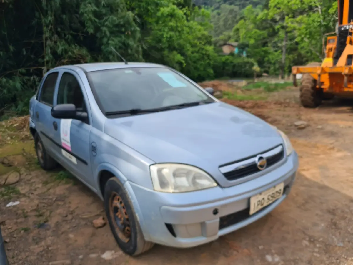 LOTE 003 - GM CORSA SEDAN MAXX, ano 2008 e modelo 2009