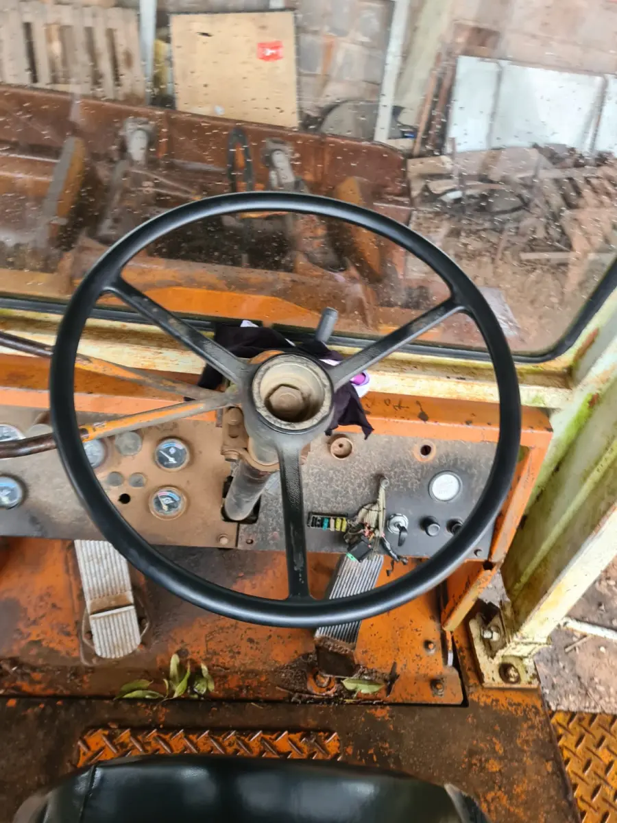 LOTE 003 - Pá-Carregadeira marca Fiatallis . 1997 modelo FR 12B