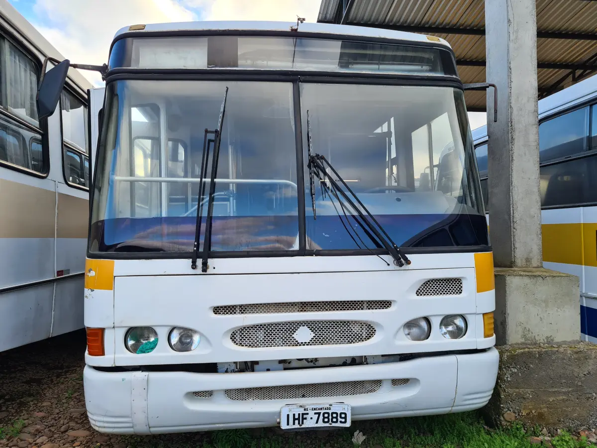 LOTE 016 - veiculo ÔNIBUS MIL SVELTO ESCOLAR MARCA MERCEDES BENZ, Cap.50 passageiros, placa IHF7889, ano/modelo1998/1998