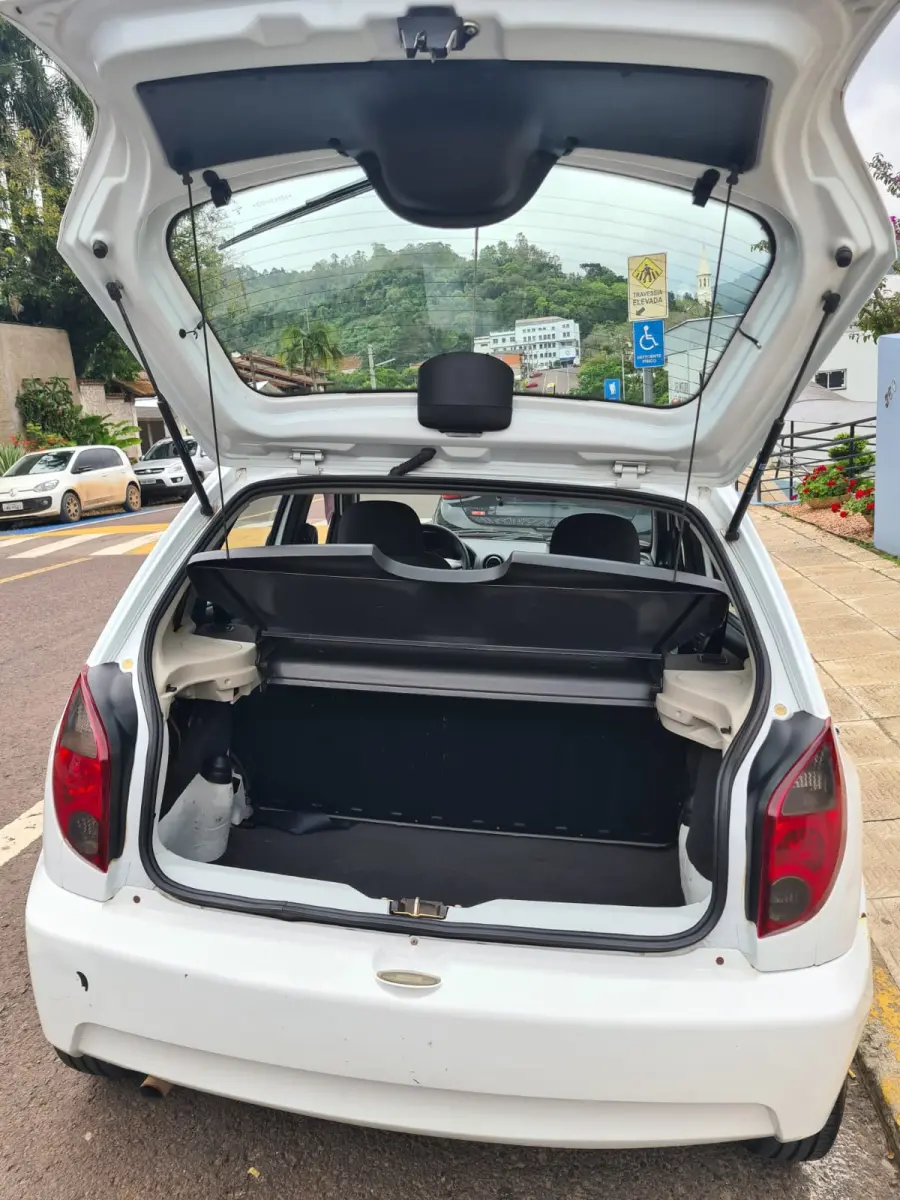 LOTE 001 - Chevrolet CELTA 1.0 – LT; álcool/gasolina/ 2012/2012, branco,