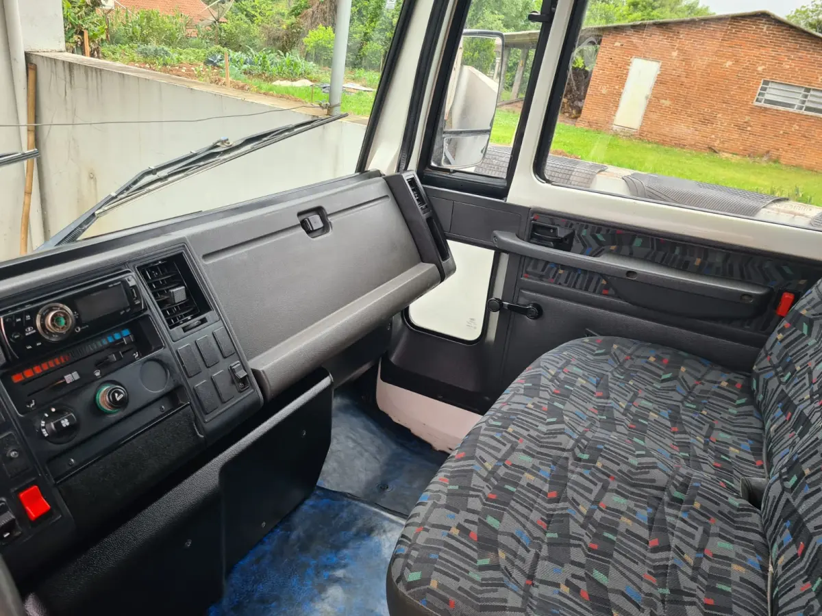 LOTE 003 - CAMINHÃO Ford Cargo 1722E, branco; 2010/2011