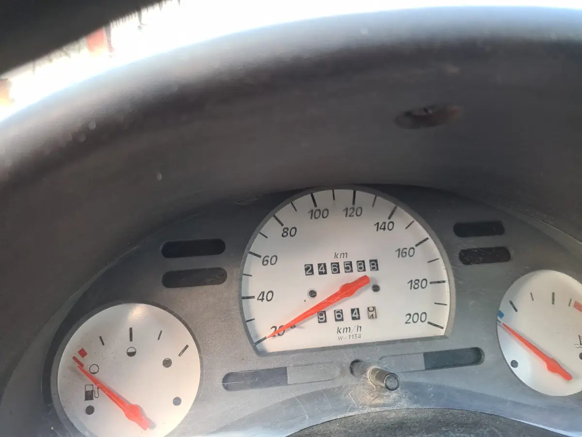 LOTE 011 - Um veiculo PAS AUTOMOVEL GM Corsa Wind 2001/2002