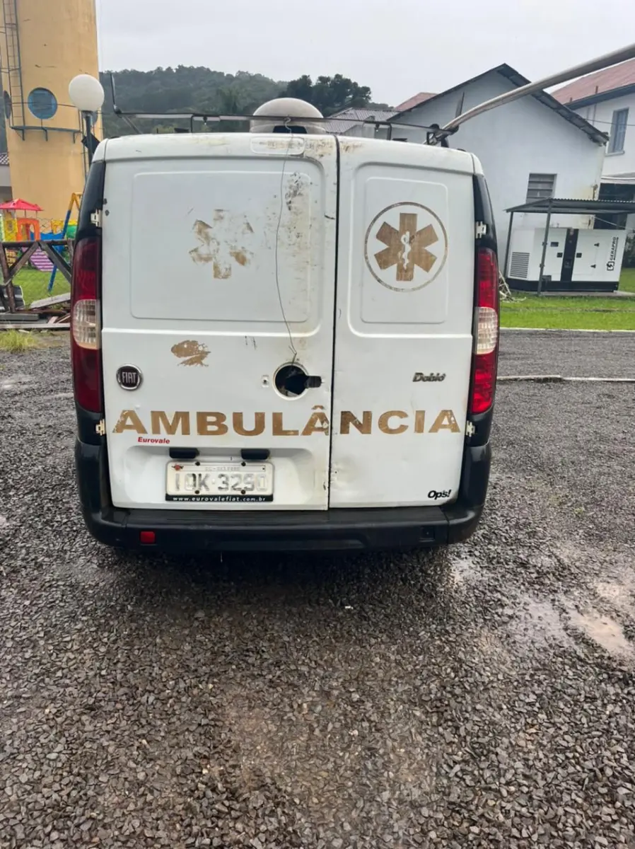 LOTE 004 - DOBLO CARGO FIAT 2009/2010