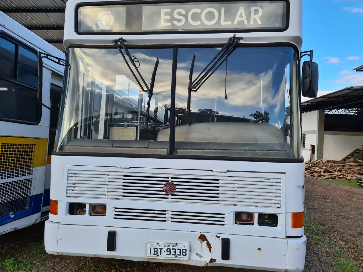 LOTE 015 - ÔNIBUS OF 1318 ESCOLAR, MARCA MERCEDES BENZ, Cap. 53 passageiros 1994/1994