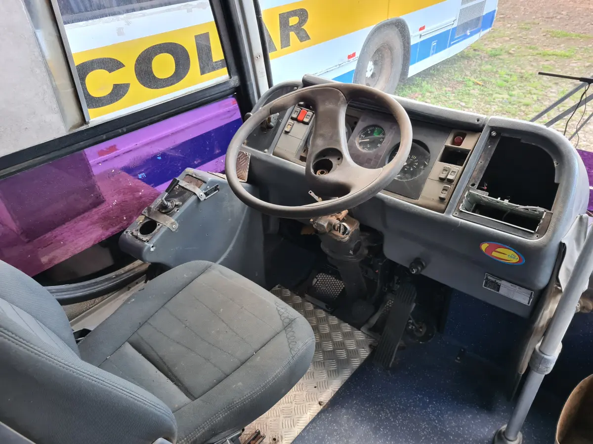 LOTE 016 - veiculo ÔNIBUS MIL SVELTO ESCOLAR MARCA MERCEDES BENZ, Cap.50 passageiros, placa IHF7889, ano/modelo1998/1998