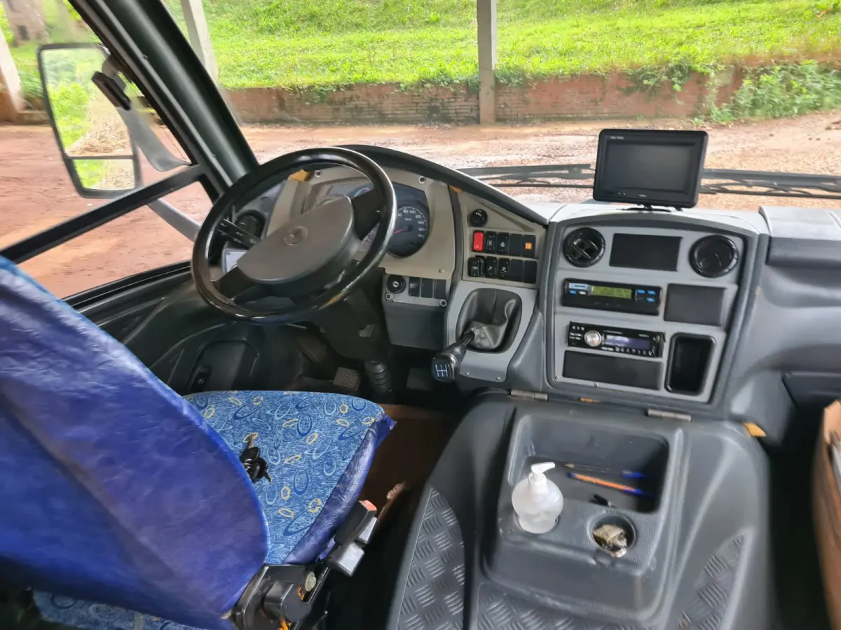 LOTE 009 - MICROÔNIBUS ESCOLAR – IPZ – 0567 – Marcopolo Volare V6 Escolarbus MWM; 2008/2008, amarelo