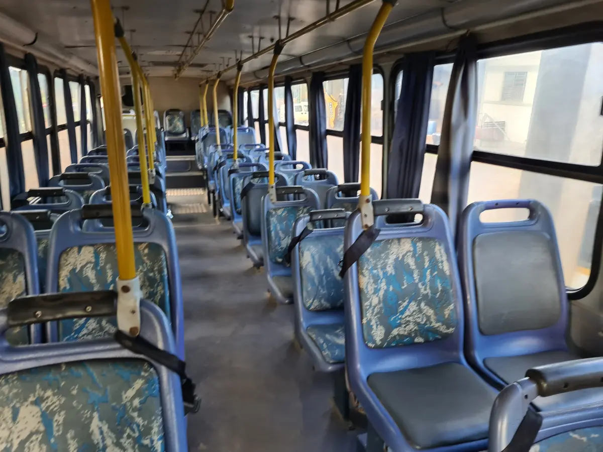 LOTE 017 - ÔNIBUS MIL SVELTO ESCOLAR MARCA MERCEDES BENZ, Cap. 50 passageiros, placa IHG9117, ano/modelo1998/1998