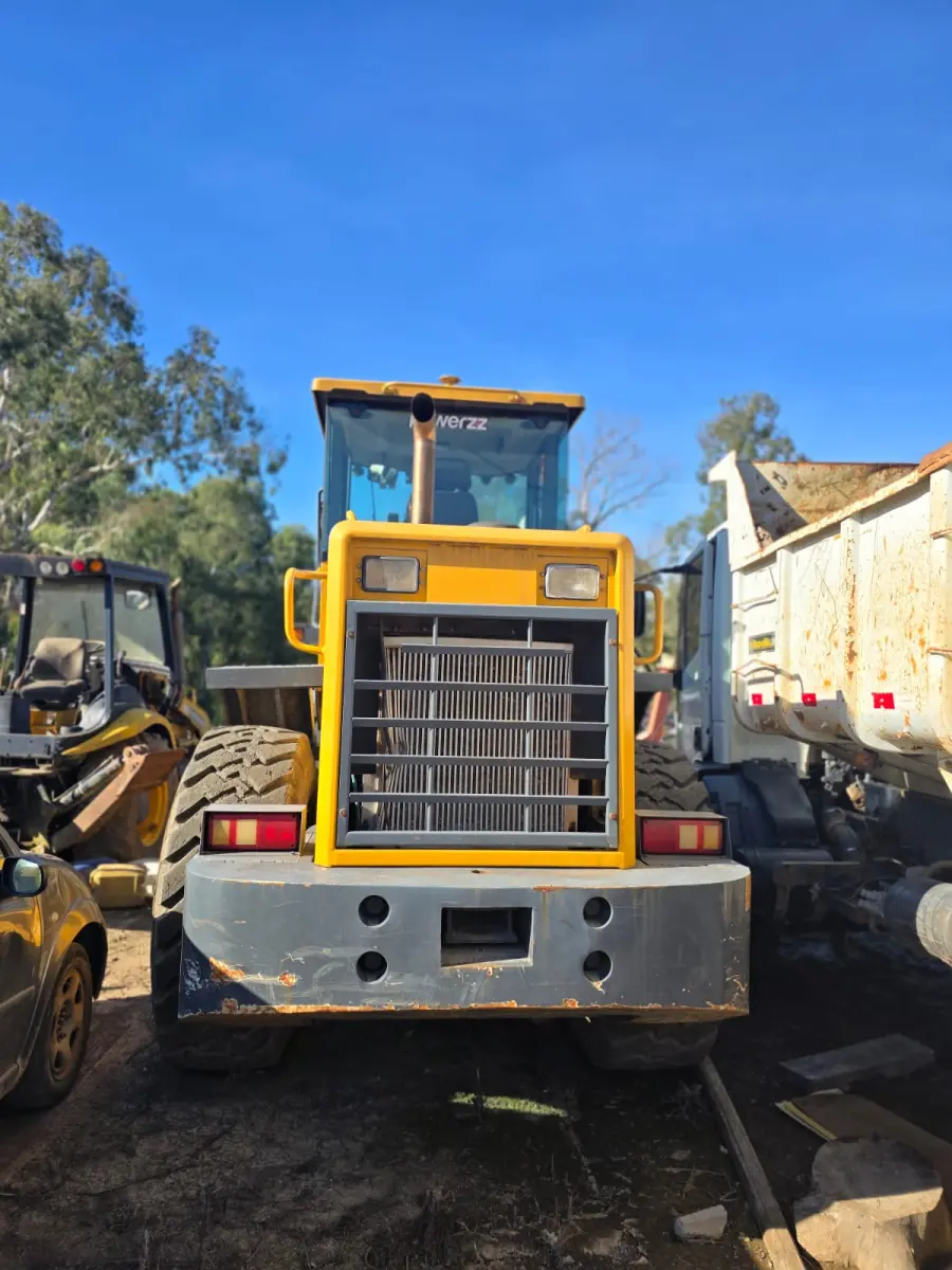 LOTE 005 - 01 Pá Carregadeira 936A, Power ZZ, Ano/Modelo 2017