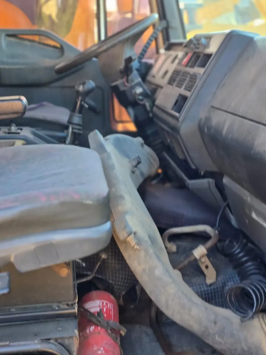 LOTE 004 - Caminhão Iveco Eurocargo 170 E 22, Ano/Modelo: 2011/2011