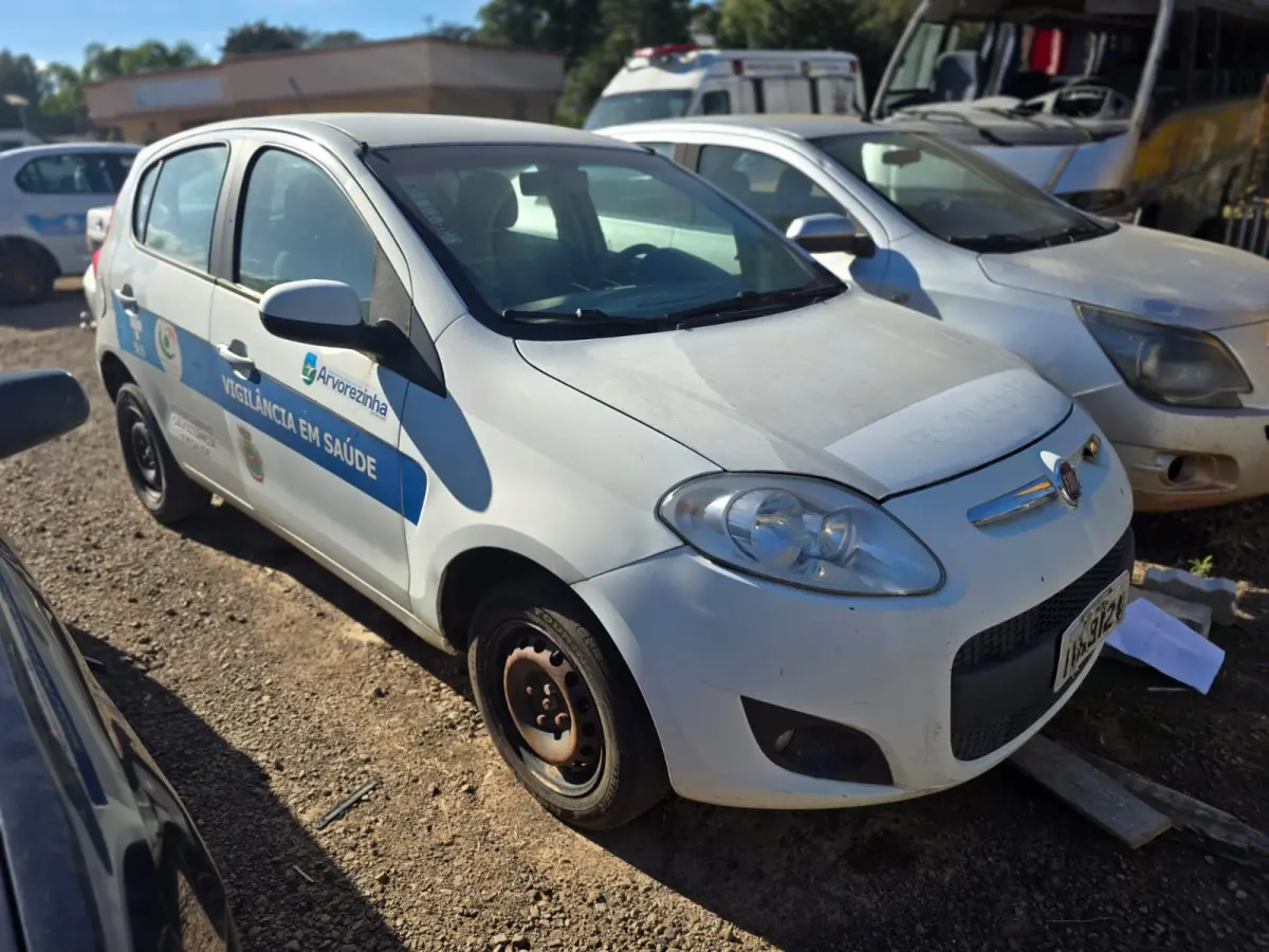 LOTE 009 - Fiat Palio Attractiv 1.4, Ano/Modelo: 2014