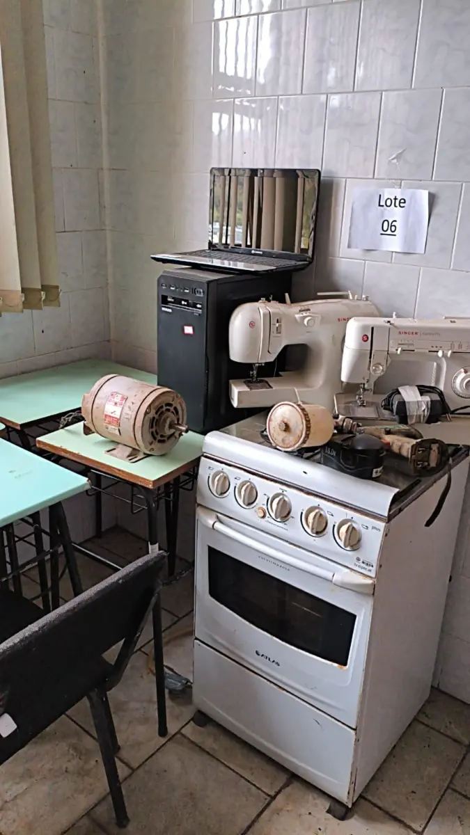 LOTE 006 - EQUIPAMENTOS DE TECNOLOGIA DA INFORMAÇÃO, MÁQUINAS, FERRAMENTAS E MOBILIÁRIO EM GERAL