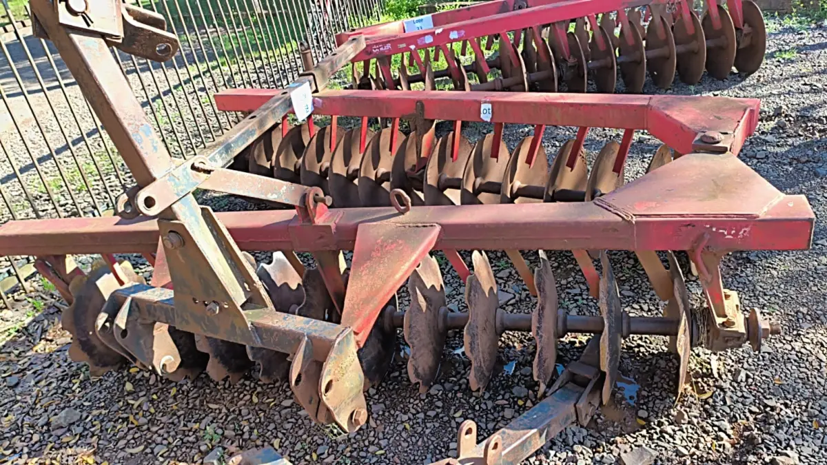 LOTE 034 - GRADE NIVELADORA