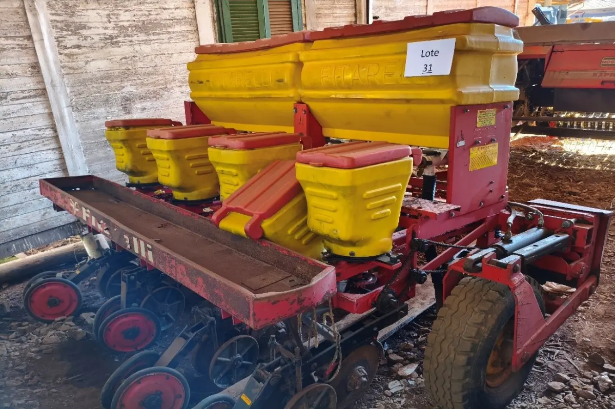 LOTE 031 - PLANTADEIRA MECANIZADA MOD. 13 N/S 078 ANO 2009