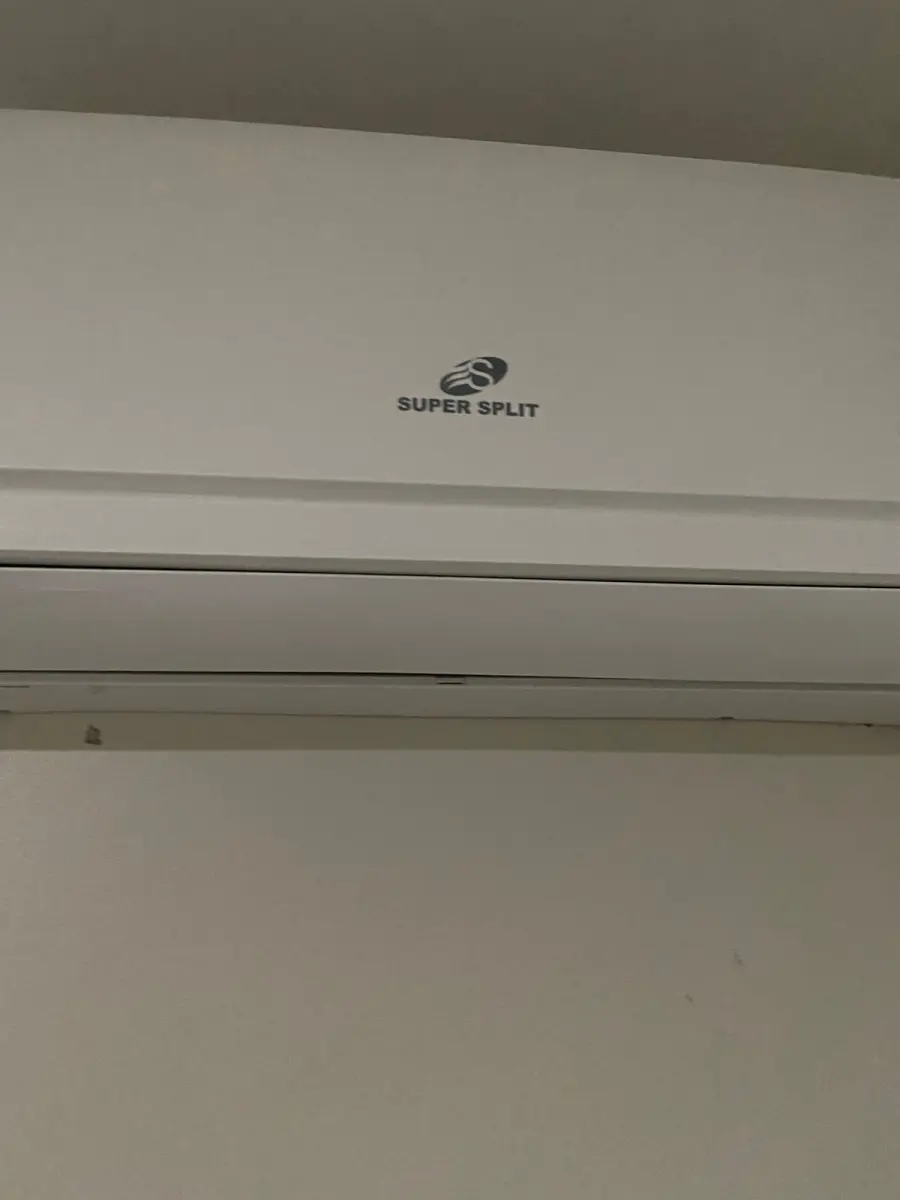 LOTE 002 - Aparelho de ar condicionado, Super Split, 9.000 BTUS