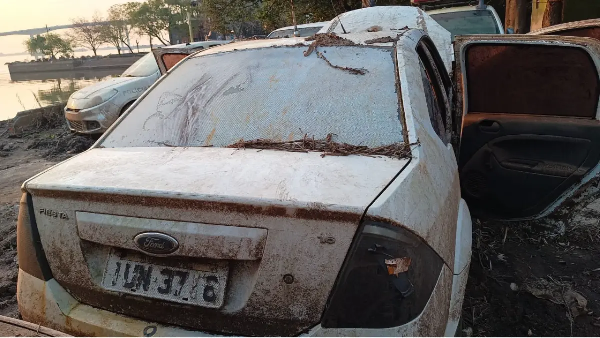 LOTE 045 - FORD/FIESTA SEDAN 1.6 FLEX, placa:IUN-3716, ano/modelo: 13/13,