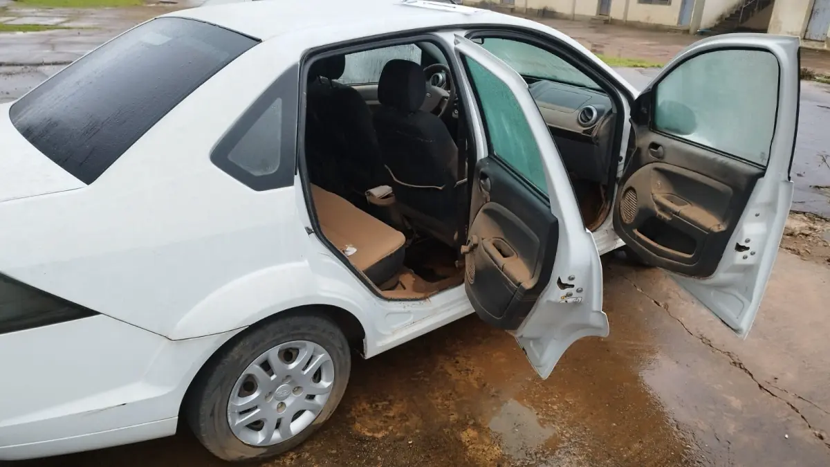 LOTE 039 - FORD/FIESTA SEDAN 1.6 FLEX, placa: IUP-7172, ano/modelo: 13/13