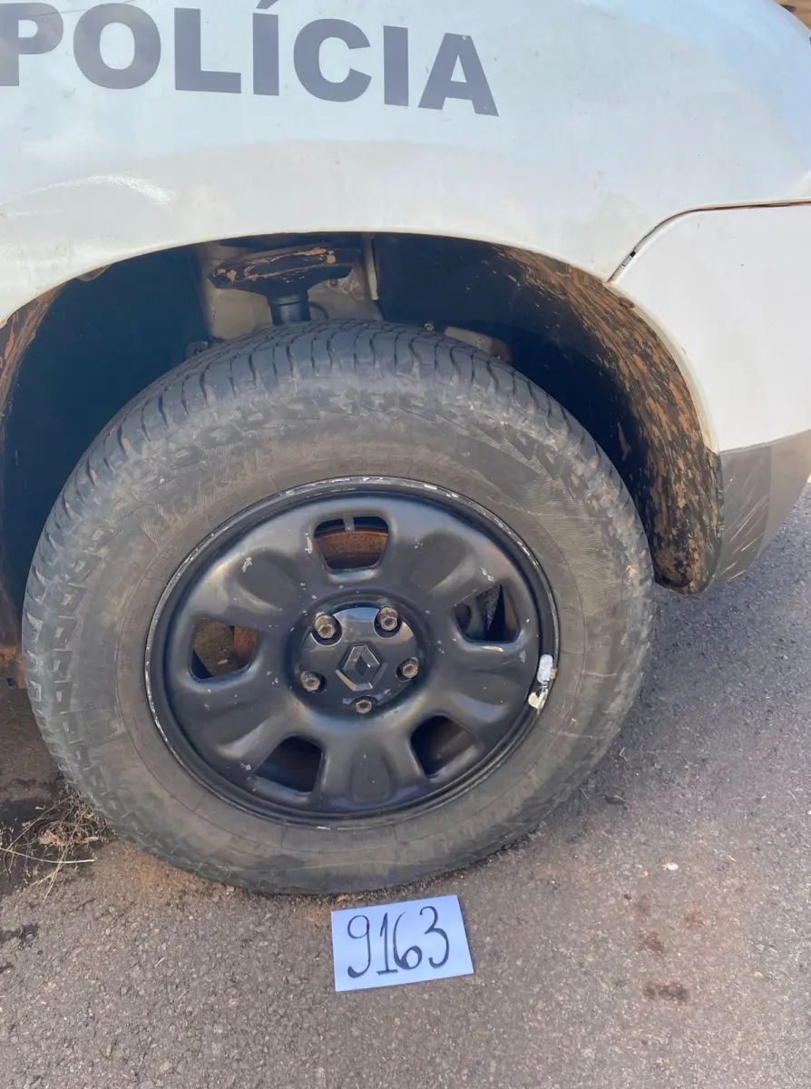 LOTE 008 - RENAULT/DUSTER 16 E 4X2, placa	IUW-6522 , ano/modelo:	13/14