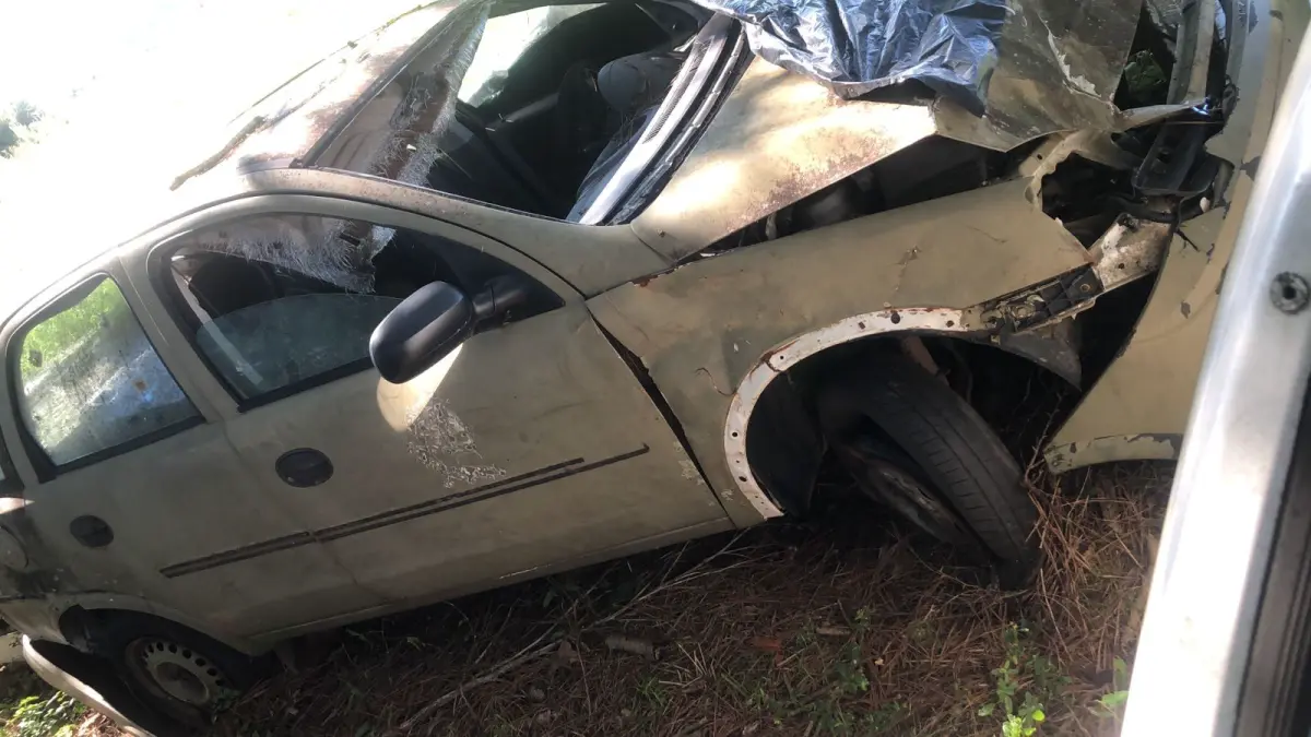 LOTE 097 - GM/CORSA SEDAN, placa: JBM-1076, ano/modelo: 03/04