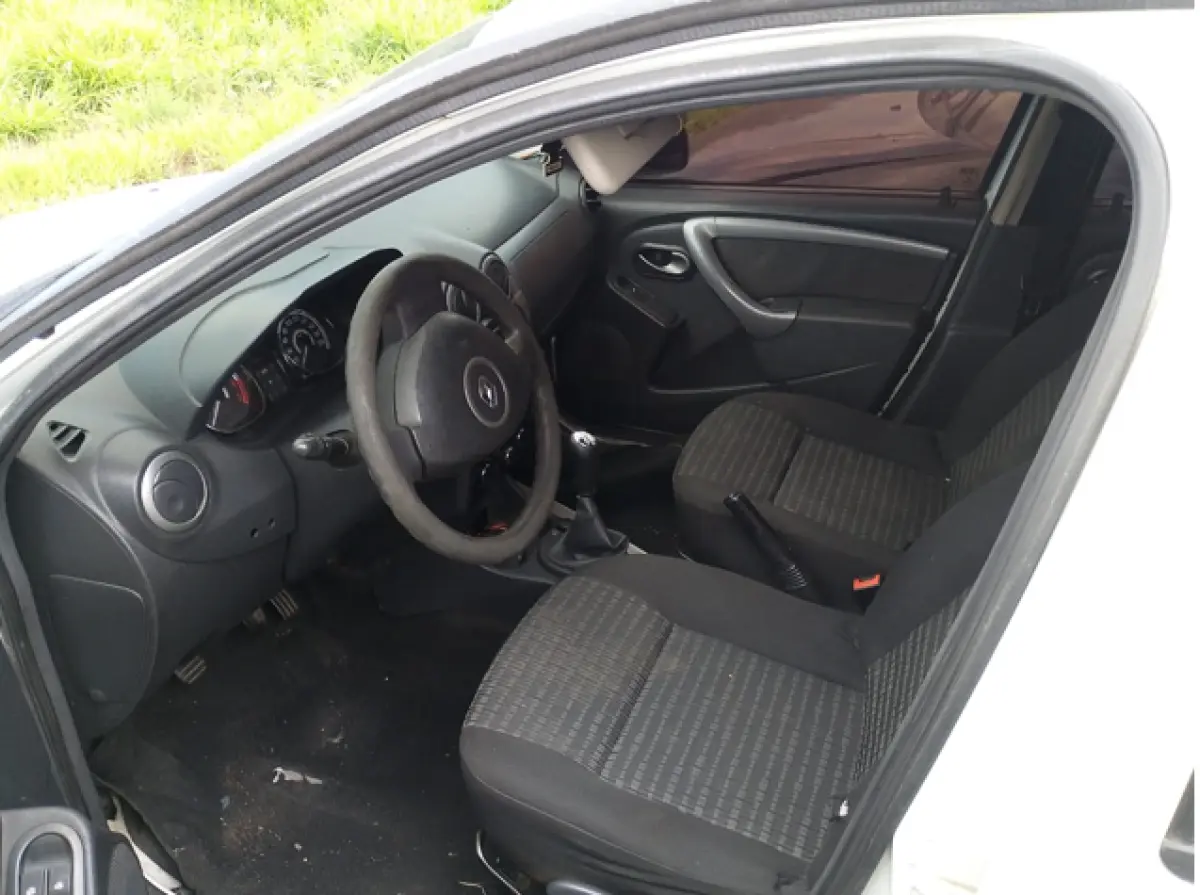 LOTE 026 - RENAULT/SANDERO EXP 16HP, placa: IUG-7E63,ano/modelo: 13/13