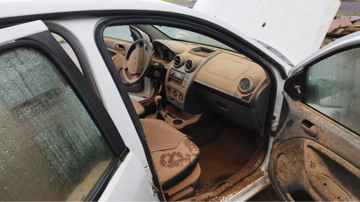 LOTE 037 - FORD/FIESTA SEDAN 1.6 FLEX, placa: IUF-4208, ano/modelo:13/13