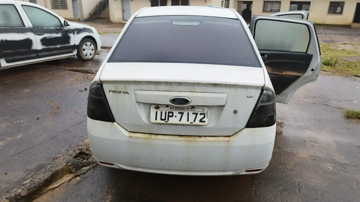 LOTE 039 - FORD/FIESTA SEDAN 1.6 FLEX, placa: IUP-7172, ano/modelo: 13/13