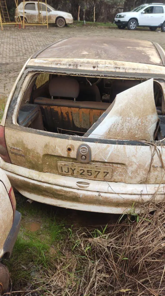 LOTE 021 - GM/CORSA WIND, placa: IJY-2577,  ano/modelo: 00/01