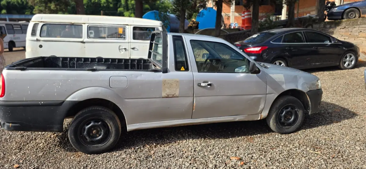 LOTE 003 - VOLKSWAGEN SAVEIRO,  2006/2006, álcool/gasolina