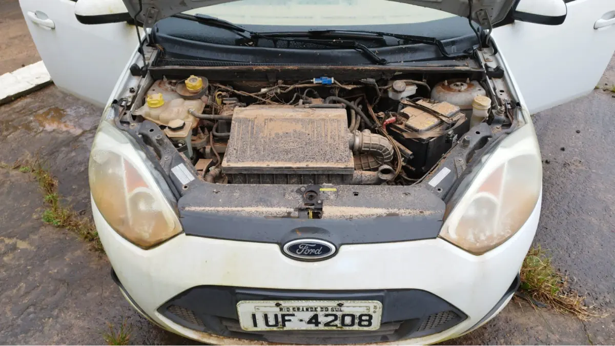 LOTE 037 - FORD/FIESTA SEDAN 1.6 FLEX, placa: IUF-4208, ano/modelo:13/13