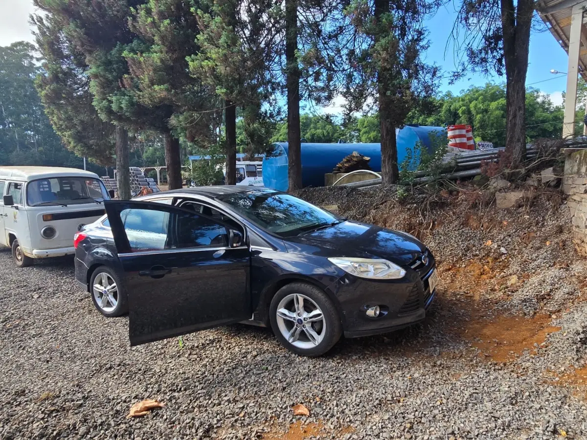 LOTE 005 - I/FORD FOCUS TI AT 2.0 SB,  2015/2015