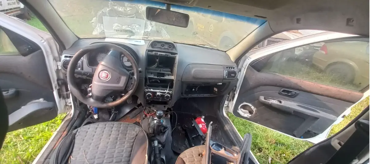 LOTE 013 - IAT/PALIO WK ADVEN FLEX, placa: IUN-4832,  ano/modelo: 13/14