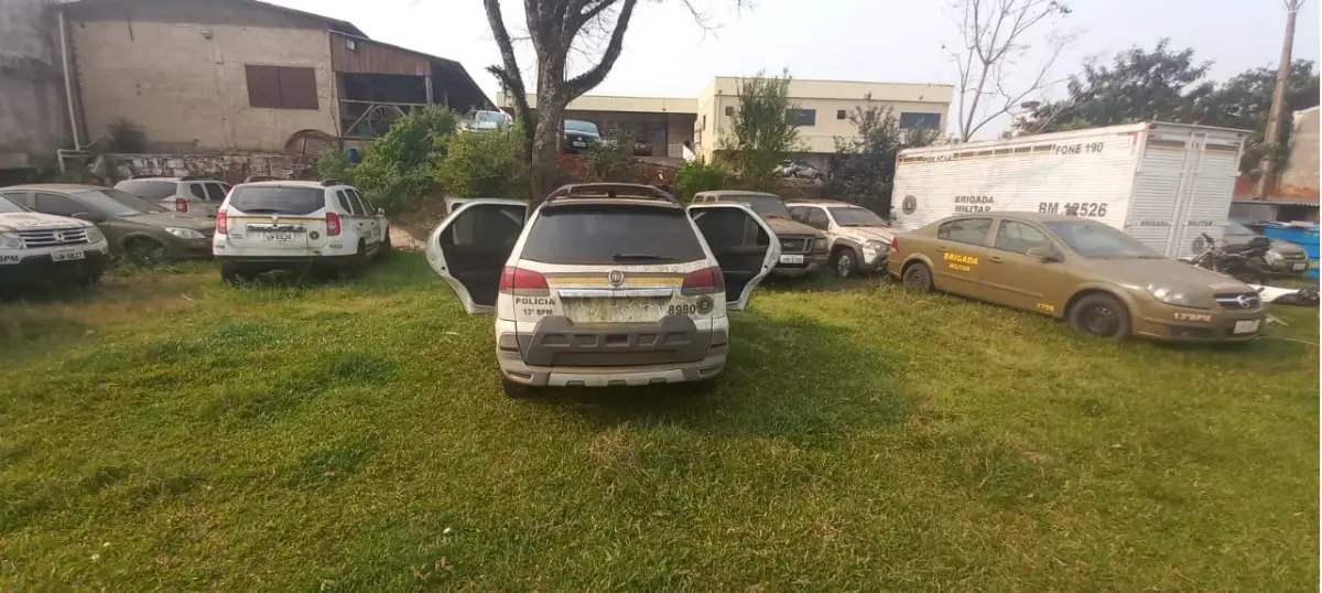 LOTE 013 - IAT/PALIO WK ADVEN FLEX, placa: IUN-4832,  ano/modelo: 13/14