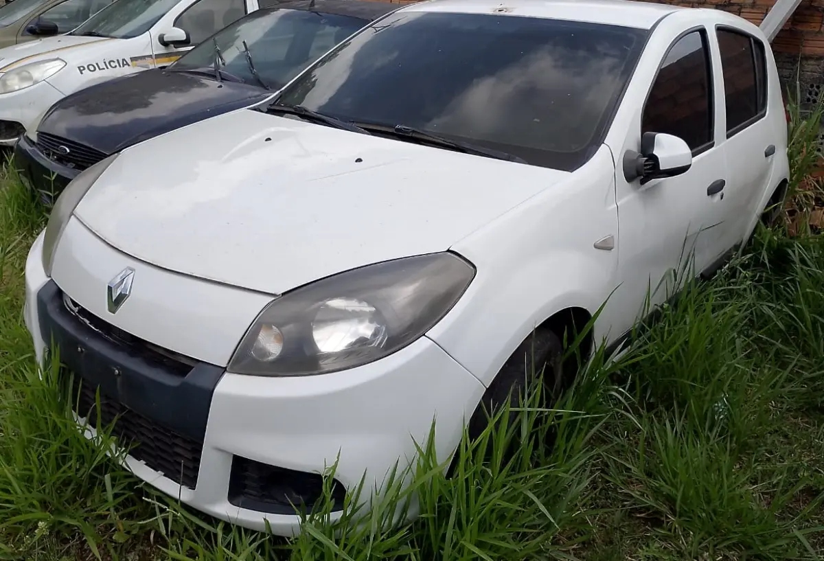 LOTE 026 - RENAULT/SANDERO EXP 16HP, placa: IUG-7E63,ano/modelo: 13/13