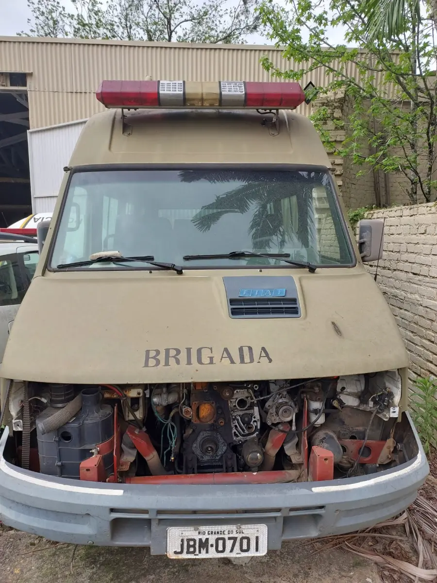 LOTE 086 - IVECOFIAT/D4012 MAXIVAN1, placa: JBM-0701, ano/modelo: 01/01