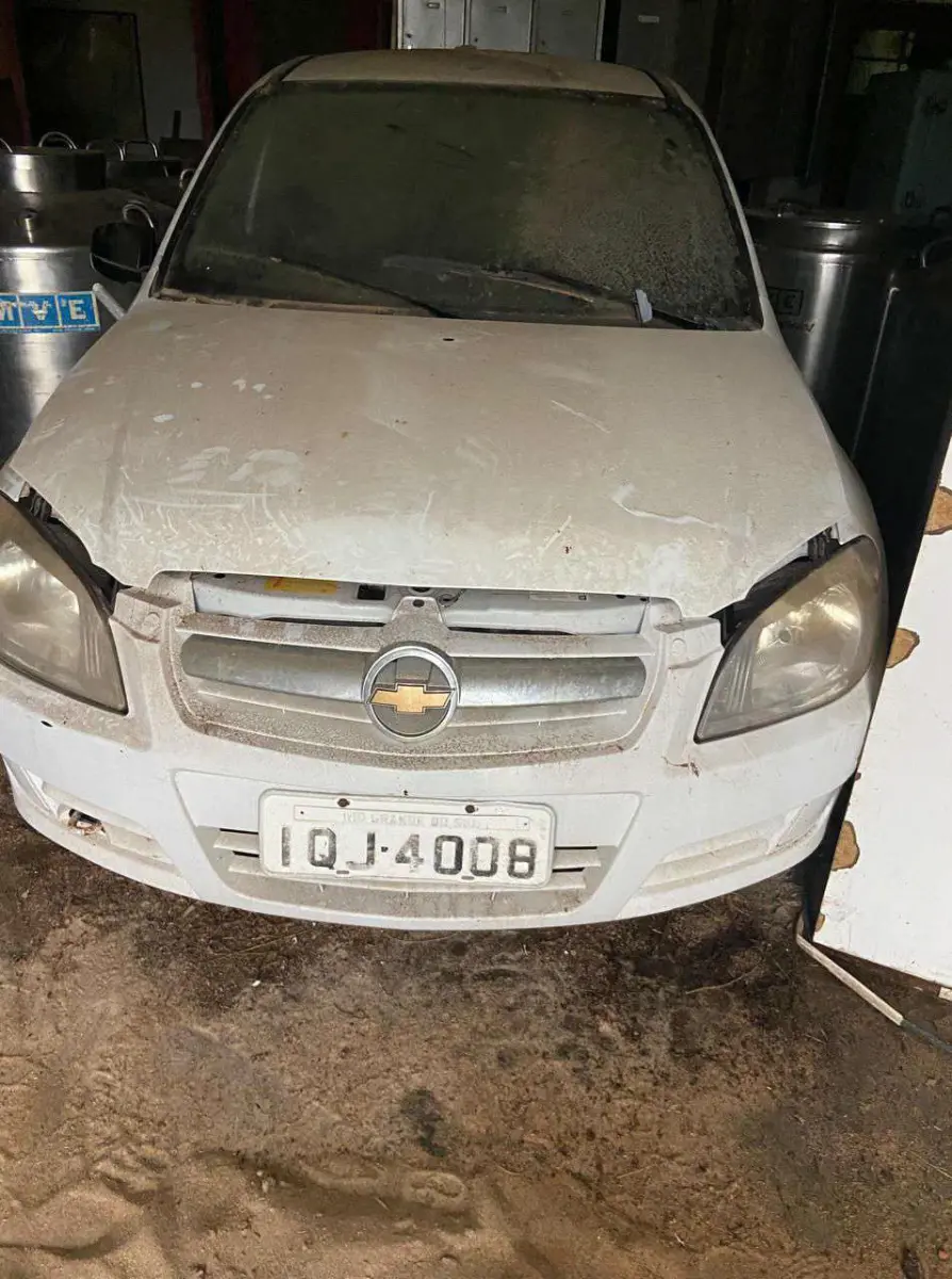 LOTE 033 - GM/PRISMA JOY, placa: IQJ-4008, ano/modelo: 09/10