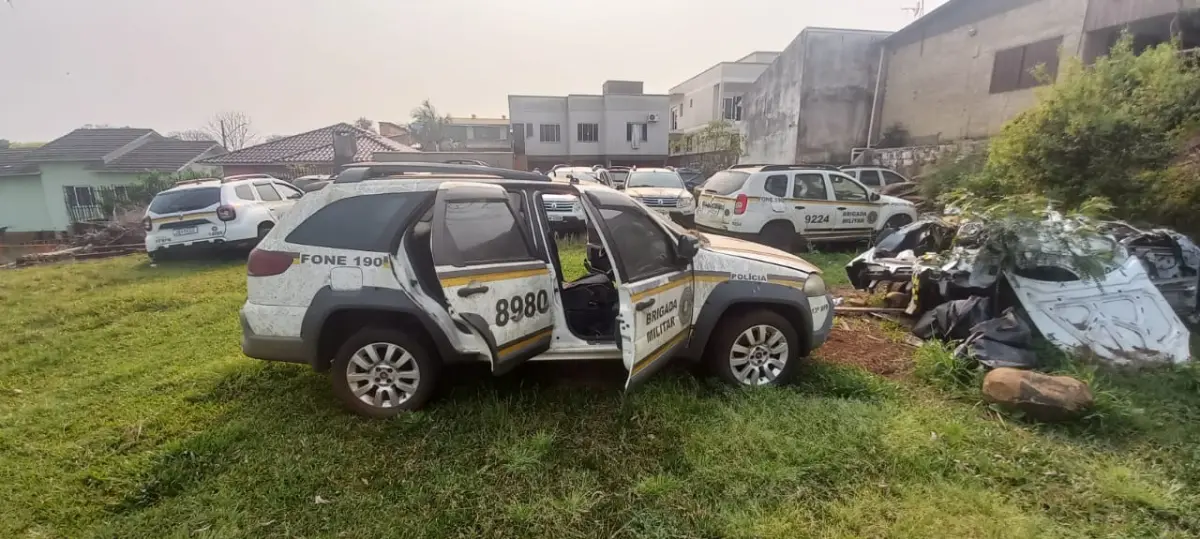 LOTE 013 - IAT/PALIO WK ADVEN FLEX, placa: IUN-4832,  ano/modelo: 13/14