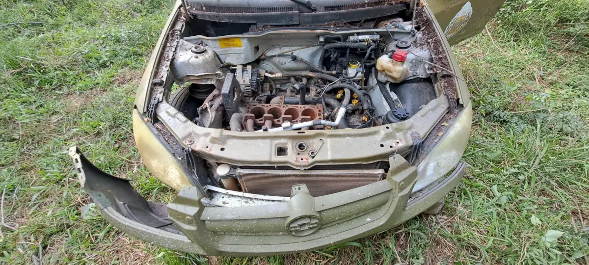 LOTE 083 - GM/PRISMA JOY, placa: JBM-3175, ano/modelo: 09/10