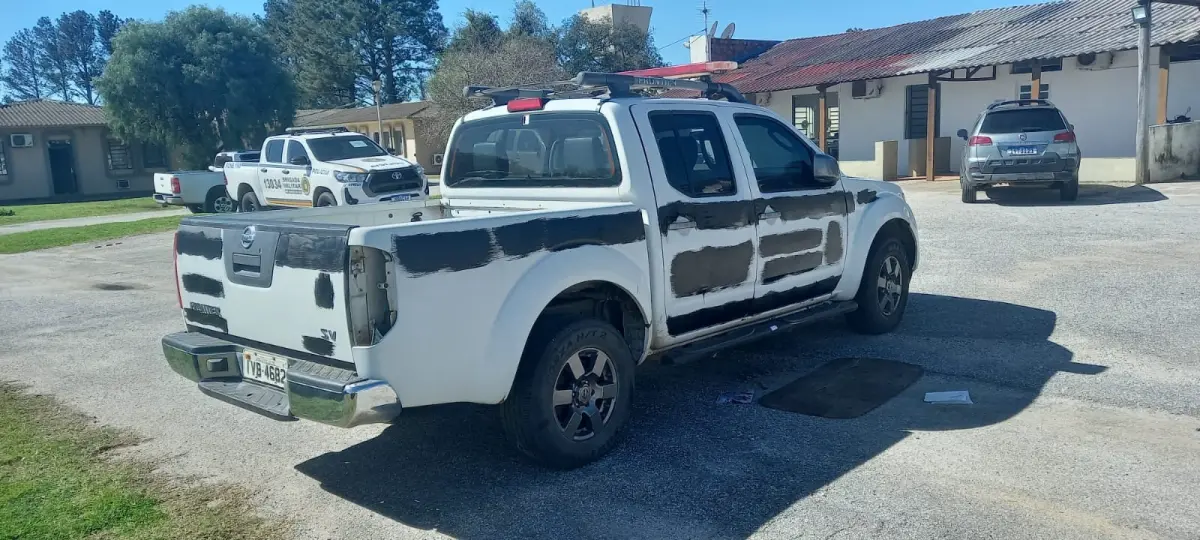 LOTE 002 - NISSAN/FRONTIER SVATK4X4, placa IVB-4682 ,ano/modelo 13/ 14