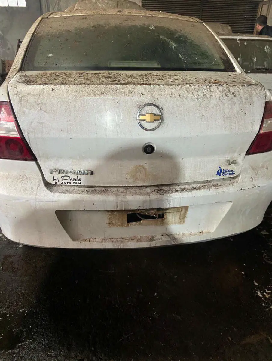 LOTE 032 - GM/PRISMA JOY, placa: IQJ-3998, ano/modelo: 09/10,