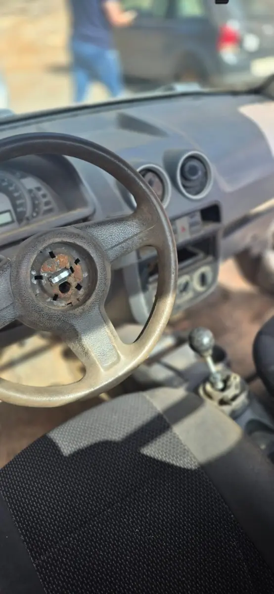 LOTE 003 - VOLKSWAGEN SAVEIRO,  2006/2006, álcool/gasolina