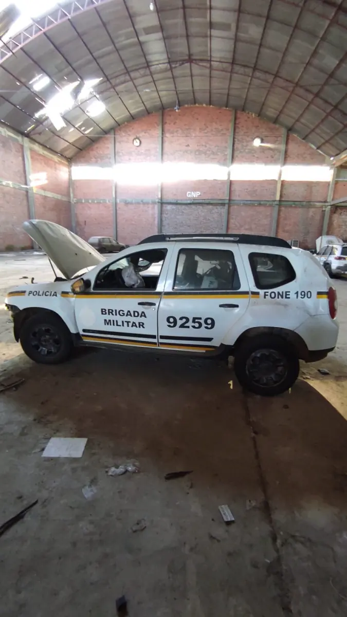 LOTE 043 - RENAULT/DUSTER 16 E 4X2, placa: IUW-6764, ano/ modelo: 13/14