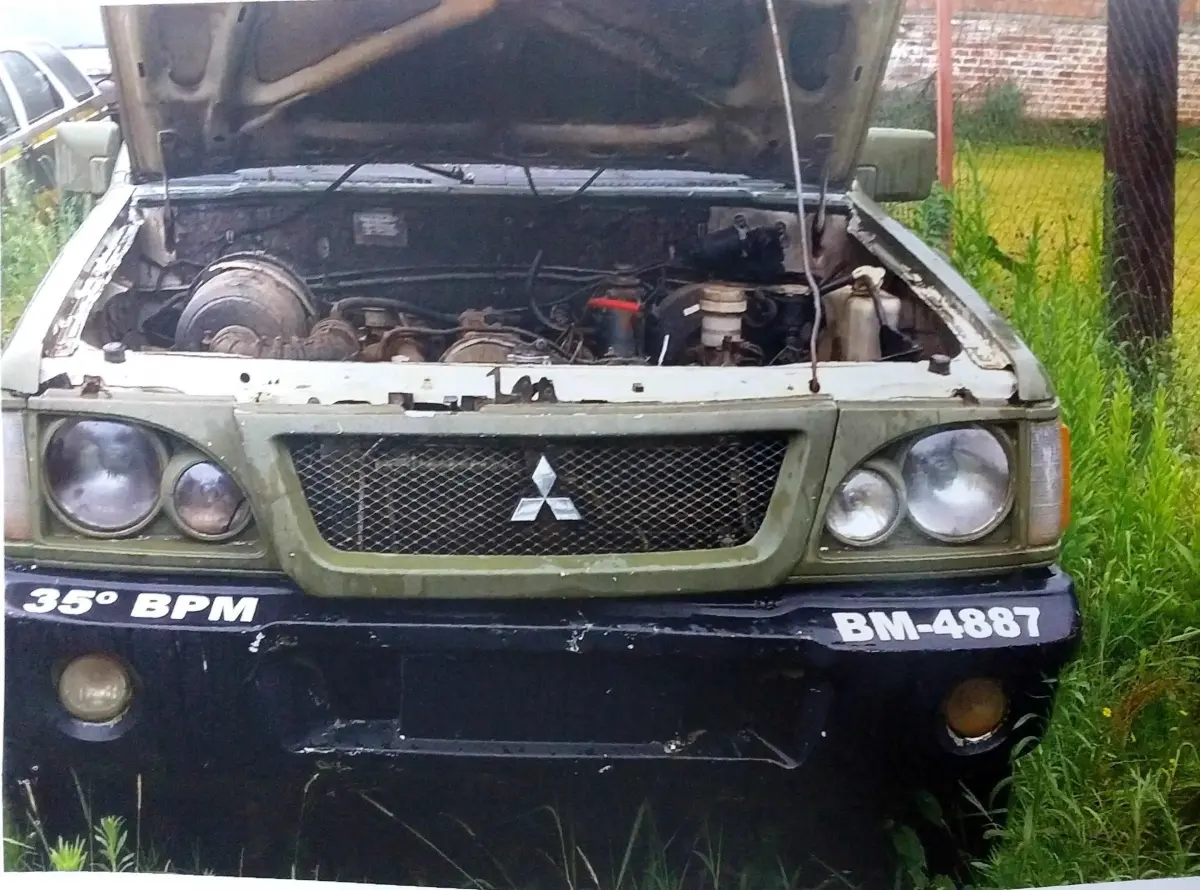 LOTE 004 - MMC/L200 4X4 GL, placa: 	JBM-1309, ano/modelo: 04/05