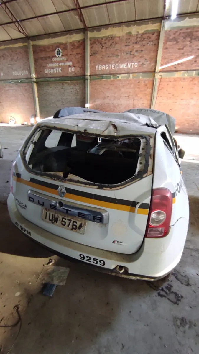 LOTE 043 - RENAULT/DUSTER 16 E 4X2, placa: IUW-6764, ano/ modelo: 13/14