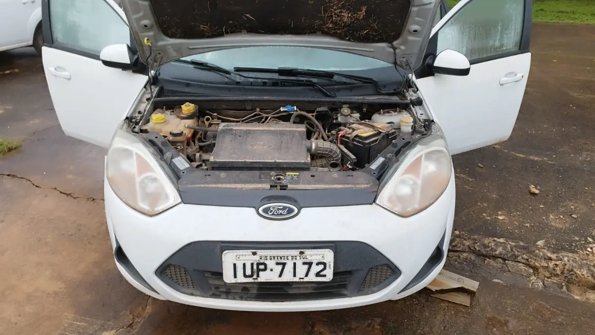 LOTE 039 - FORD/FIESTA SEDAN 1.6 FLEX, placa: IUP-7172, ano/modelo: 13/13