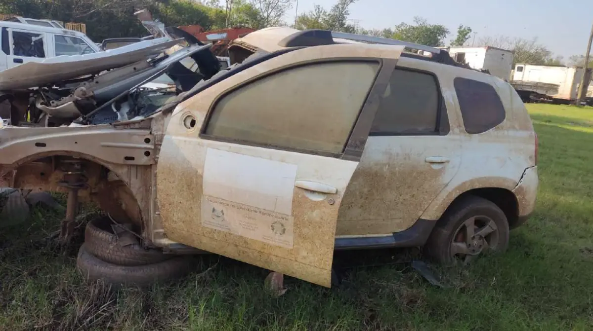 LOTE 018 - RENAULT/DUSTER 20 D 4X4, placa: IUV-6061,  ano/modelo: 13/14