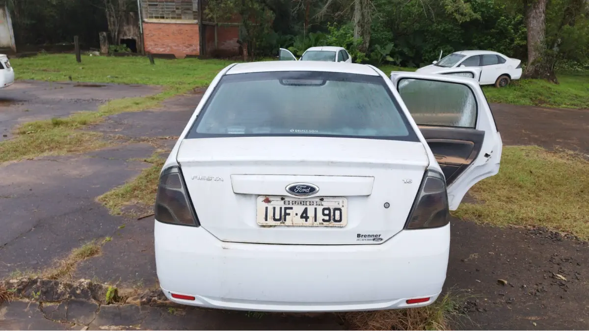 LOTE 038 - FORD/FIESTA SEDAN 1.6 FLEX, placa: IUF-4190,  ano/modelo: 13/13
