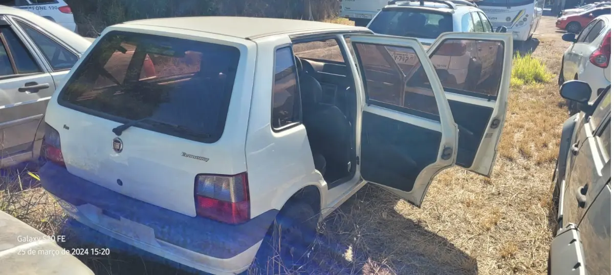 LOTE 029 - FIAT/UNO MILLE ECONOMY, placa: IPO-4D96, ano/modelo: 09/09